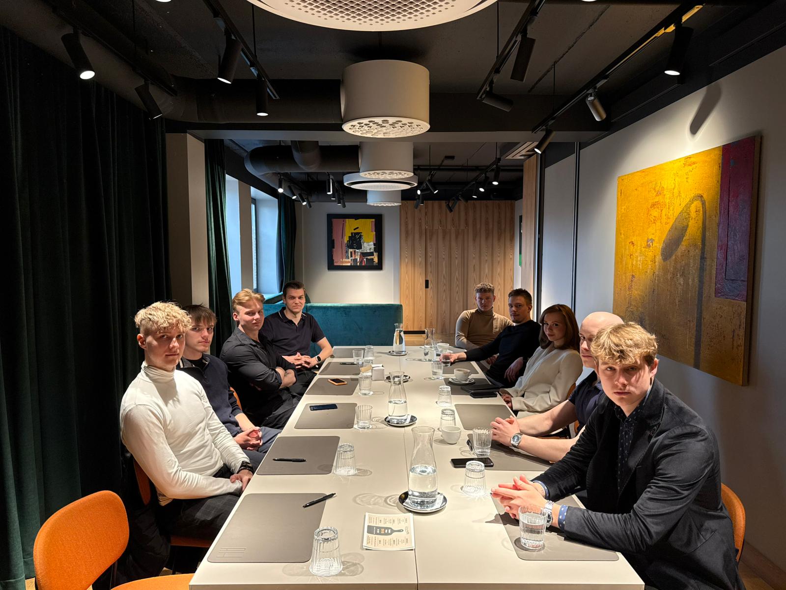 OB Club members at a private networking dinner
